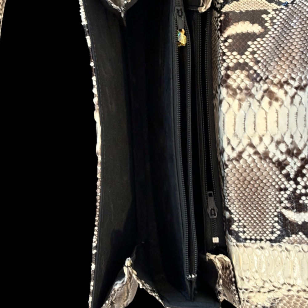 Handmade Snake Skin Shoulder Bag - Picture 11 of 15